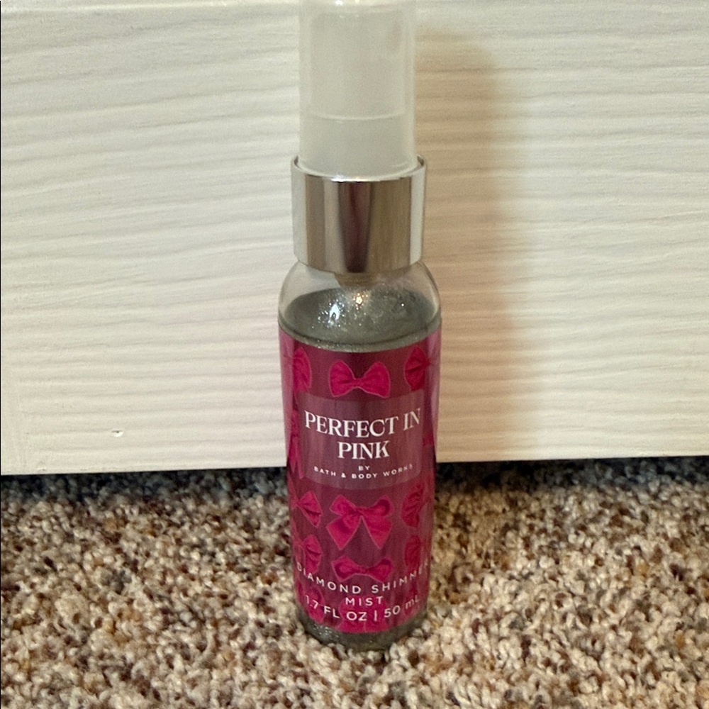 Bath & Body Works Pink and Silver Mist